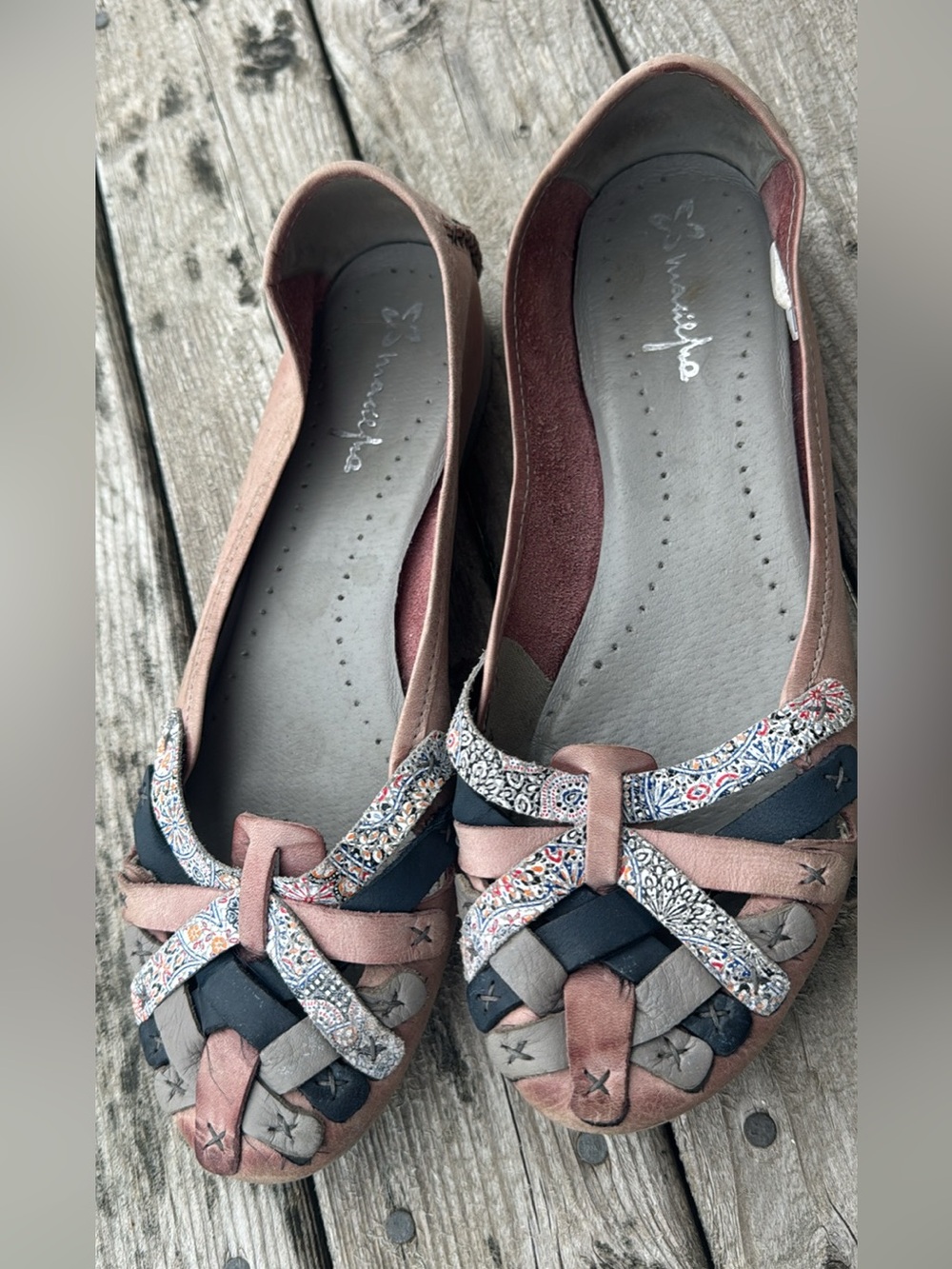 Women's mauve colour Braided Floral Trim Ballet Flats
